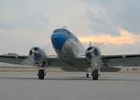 Fly a DC-3 over Atlanta with Incredible Adventures